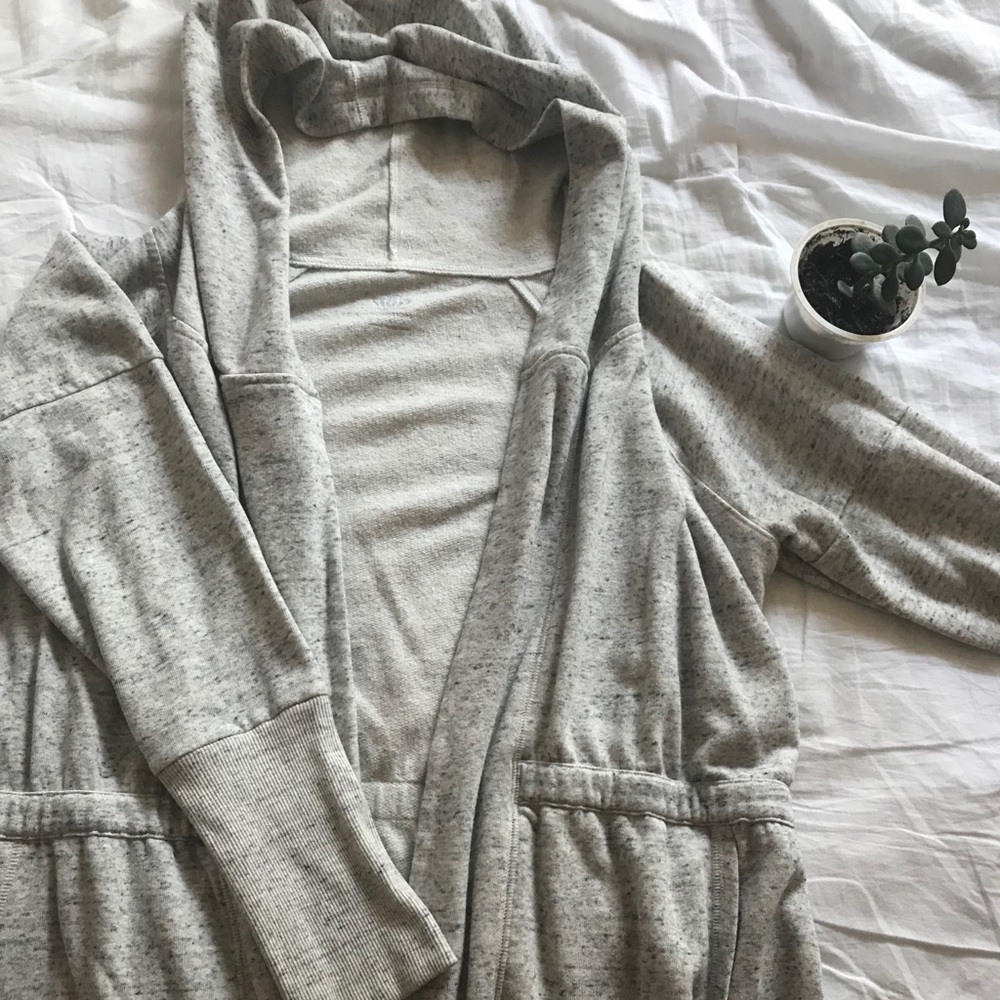 Warm cardigan with cinched waist detail